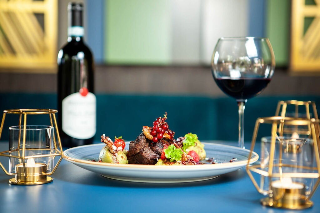 fine-cuisine-luxury-lounge-breast-duck-with-red-wine.jpg